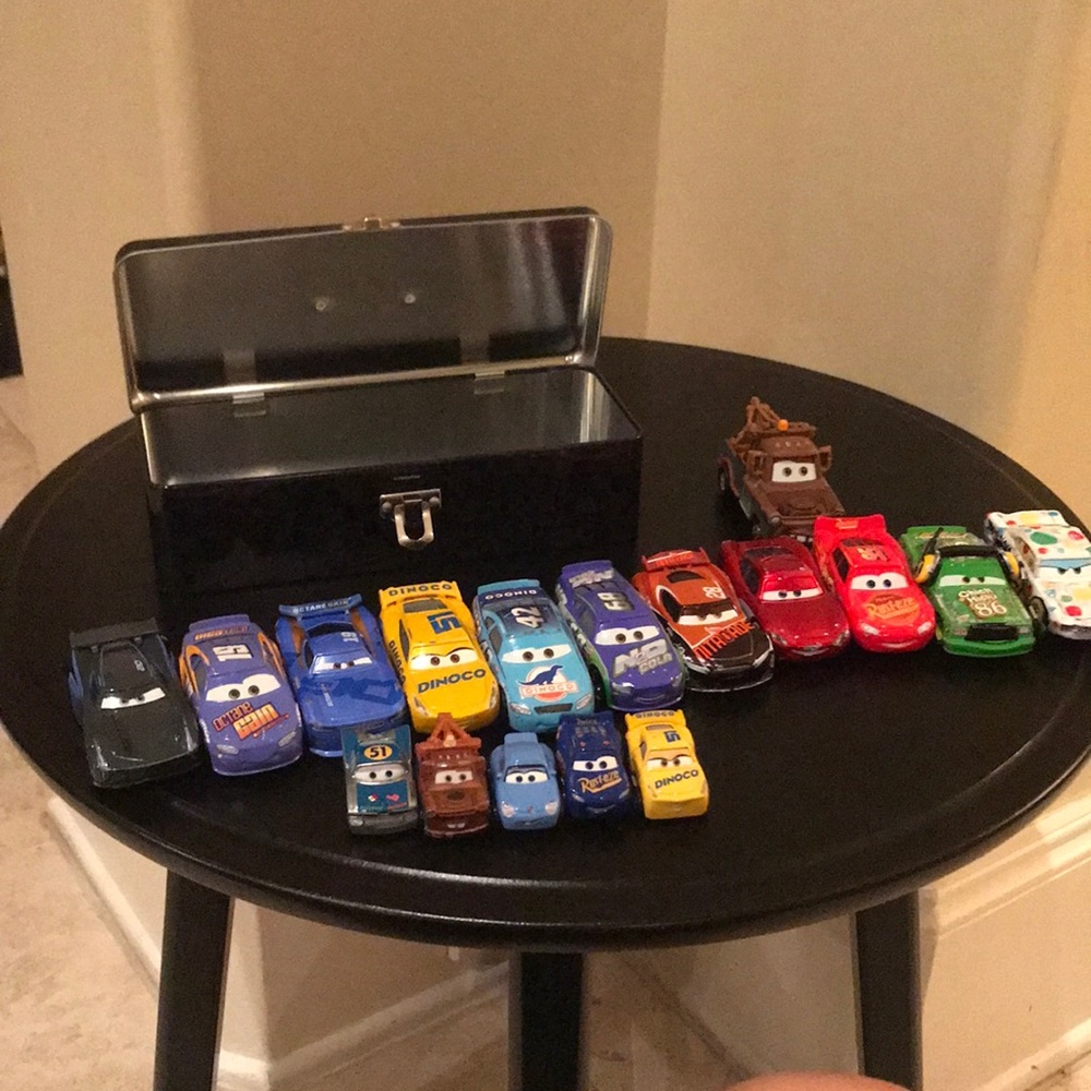 17 cars from the movie cars one and three